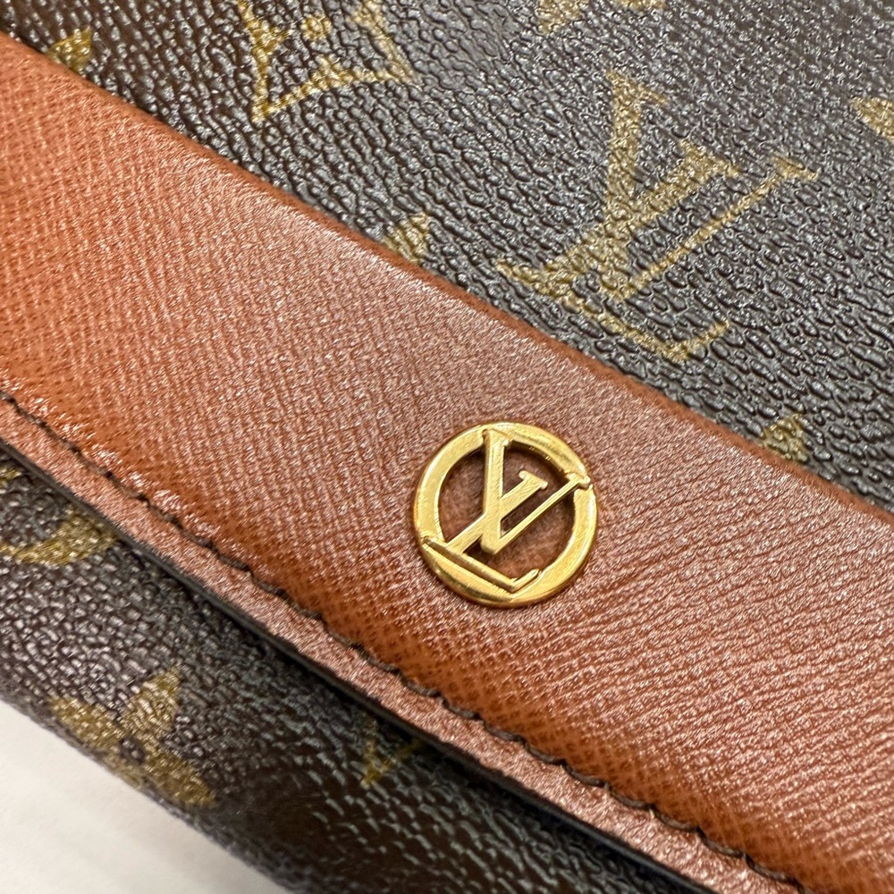 Louis Vuitton Pochette Bordeaux GM Clutch - Picture 6 of 12